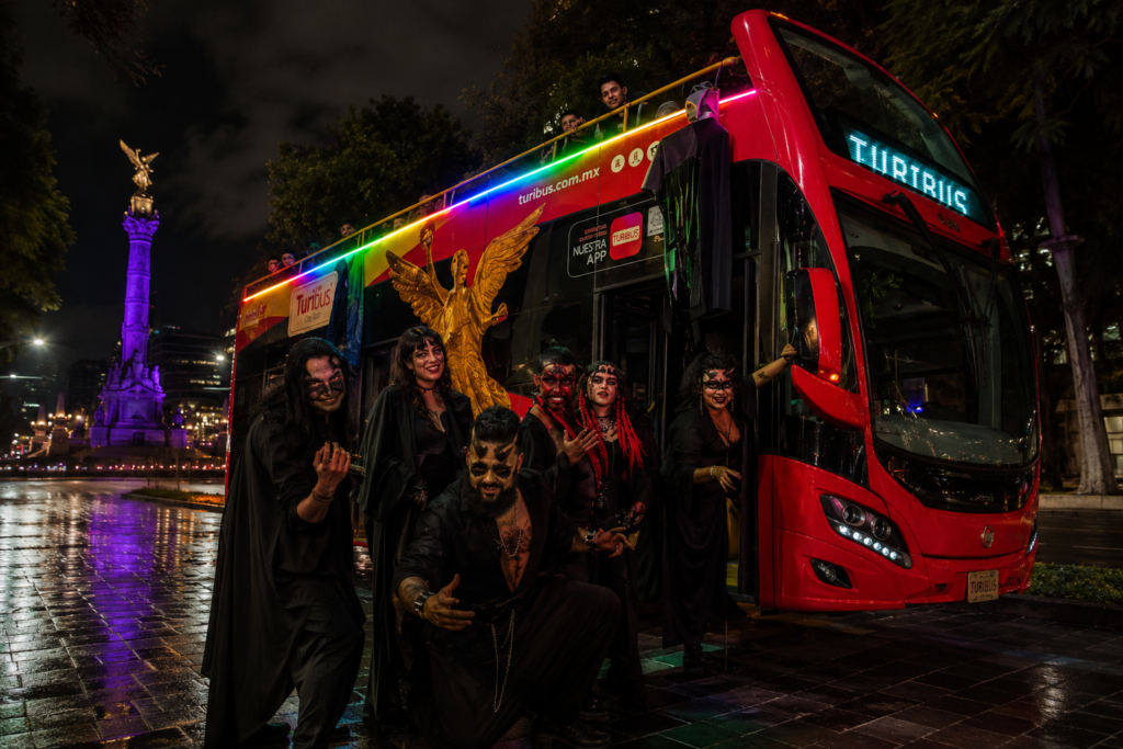 Turibus vuelve a convertir la CDMX en escenario de terror